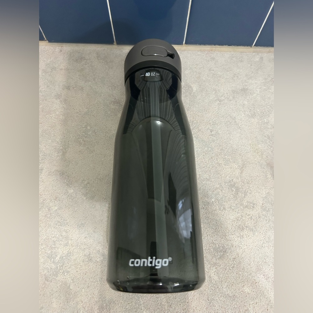40OZ GREY CONTIGO WATER BOTTLE